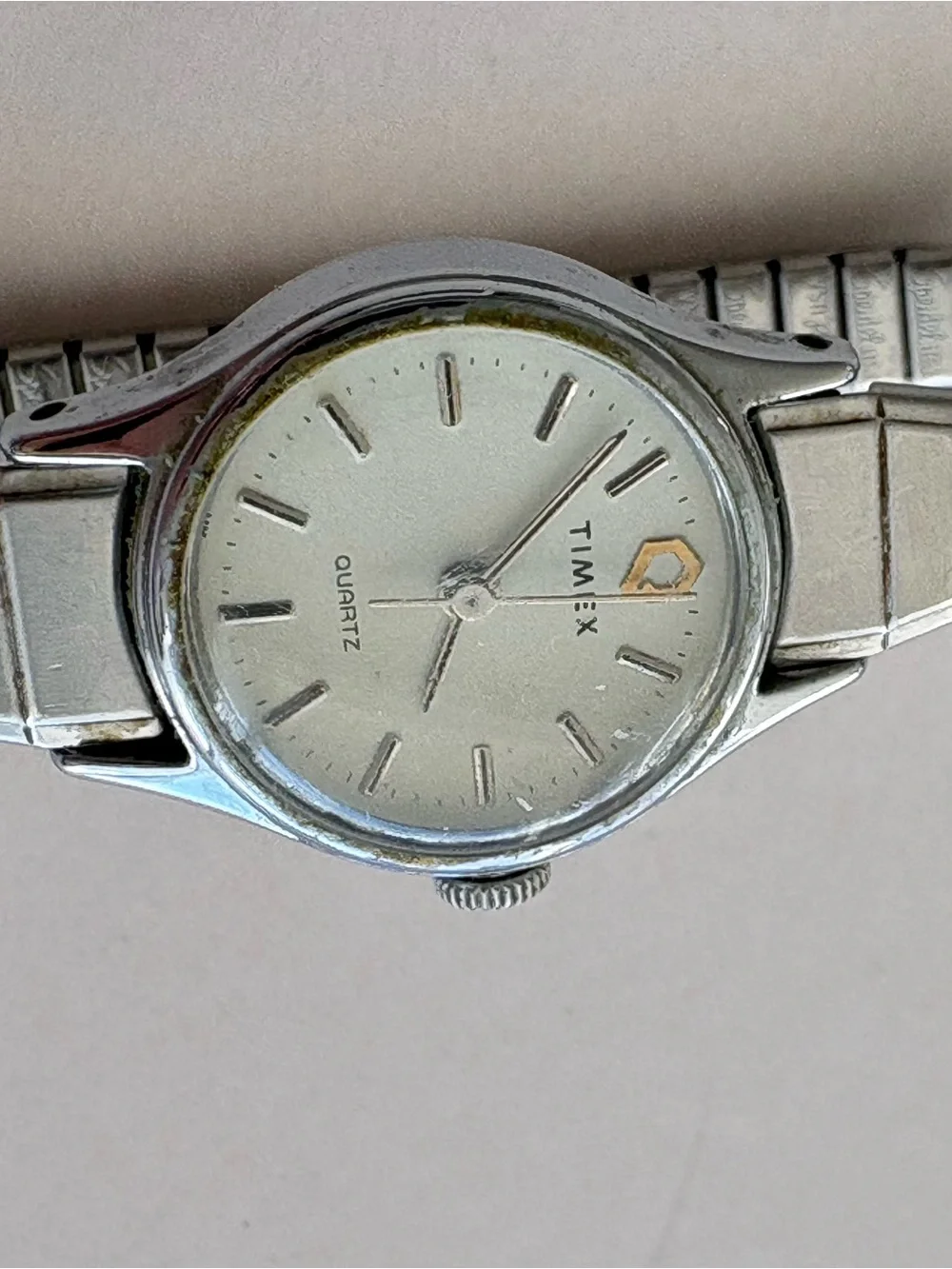 Vintage Women’s Timex Silver Tone bracelet Watch